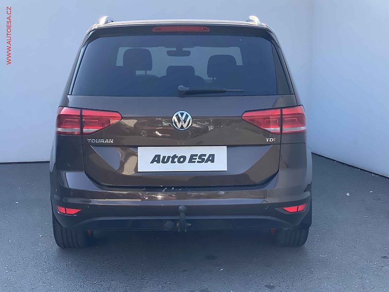 Volkswagen Touran (2016) 1.6 TDi, ČR, AC, tempo - fotka 5 z 16