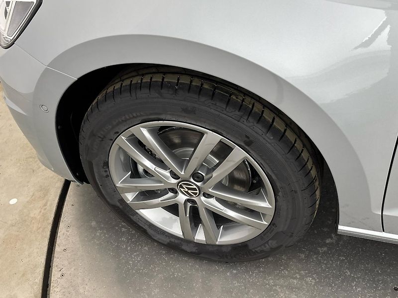 Volkswagen Touran (2026) MPV - fotka 28 z 30