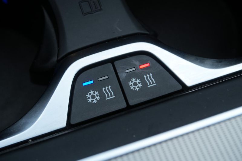BMW X5 30d, ČR, Ventilace, Webasto - fotka 16 z 45