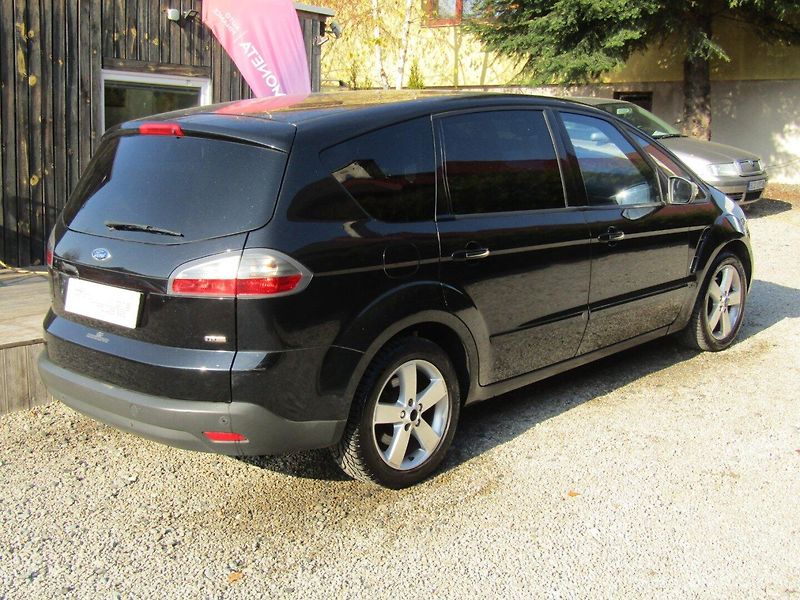 Ford S-MAX (2008) 1.8 TDCi 92kW  7 MÍST - fotka 11 z 35