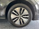 Volkswagen e-Golf 100kW,DPH,tep.čerpadlo - náhled 27