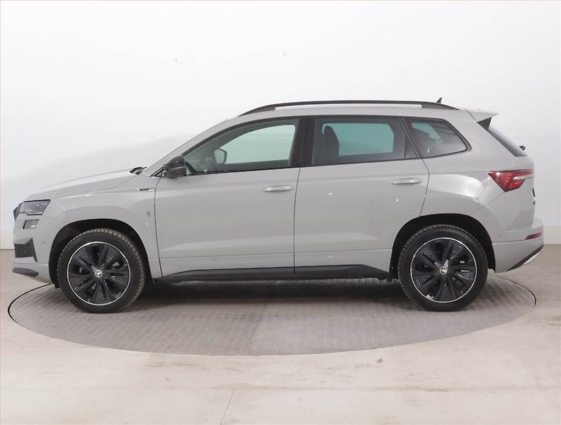 Škoda Karoq (2024) Sportline 1.5 TSI - fotka 3 z 17
