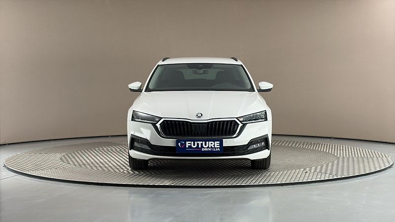 Škoda Octavia 2.0 TDI Ambition Combi - fotka 3 z 24