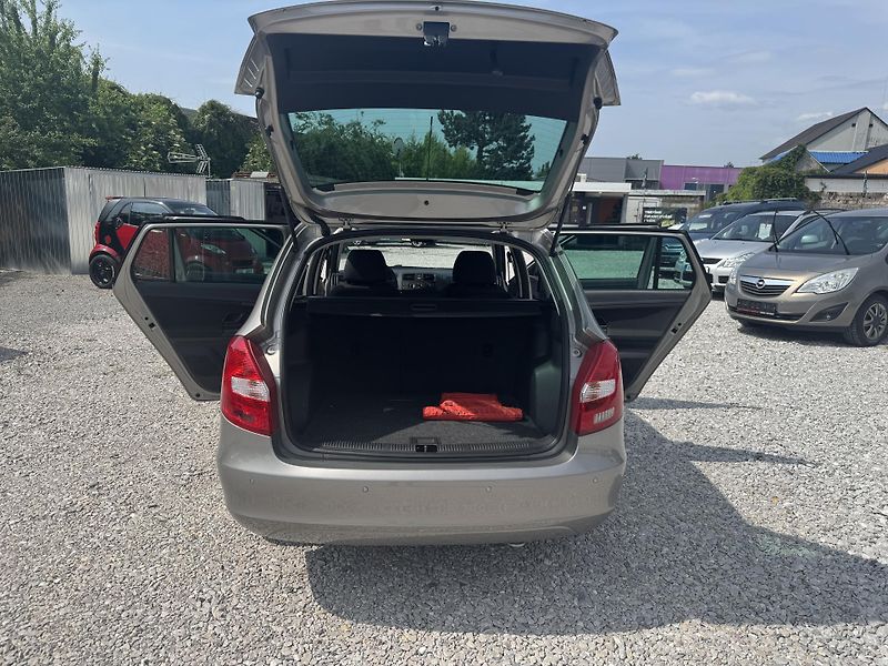 Škoda Fabia 1.2TSi,rezervace  - fotka 9 z 36