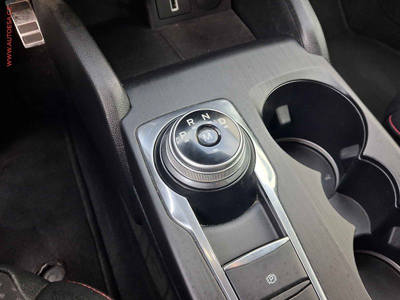 Ford Focus (2019) 1.5EB, ST-Line, AT - fotka 16 z 19