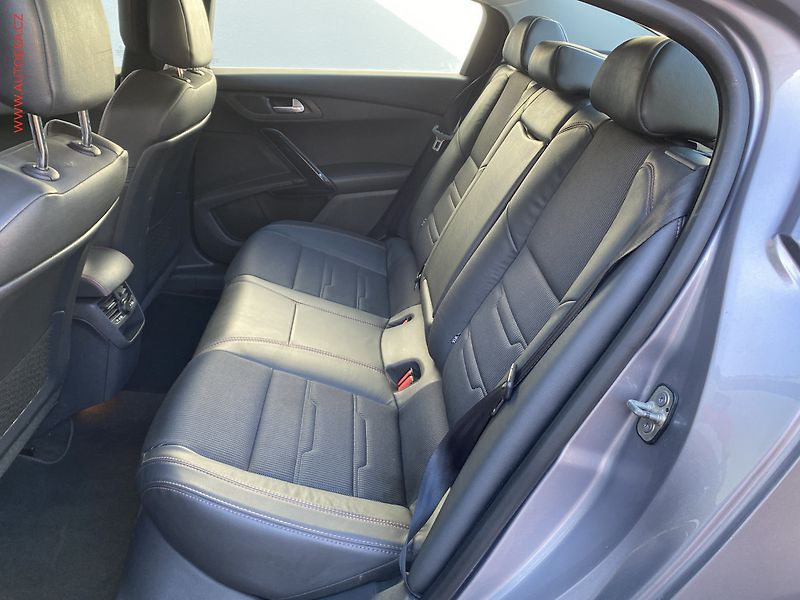 Peugeot 508 (2018) 2.0 HDi, 1.maj,ČR, GT, AT - fotka 10 z 19