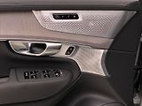 Volvo XC90 (2026) B5 AWD AUT DARK PLUS 7míst - náhled 26