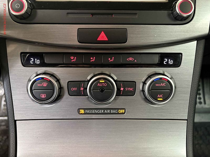 Volkswagen Passat (2014) 1.6 TDI, autoAC, temp - fotka 15 z 18