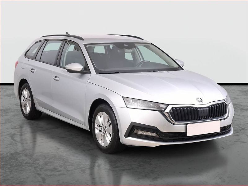 Škoda Octavia (2022) Ambition 2.0 TDI, ČR,1.maj - fotografie inzerátu