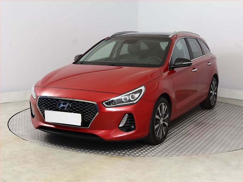 Hyundai i30 (2018) 1.6 CRDi, Automat, Kůže, Navi - fotka 2 z 18