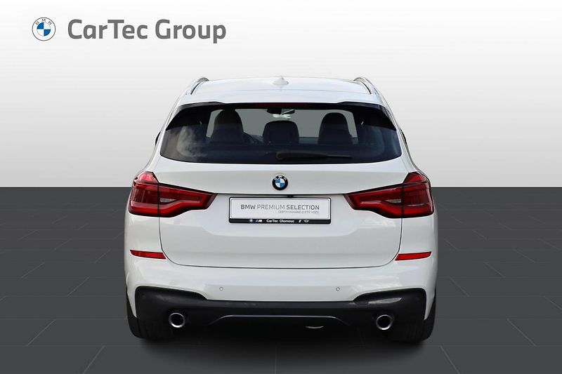 BMW X3 xDrive20d - fotka 5 z 14