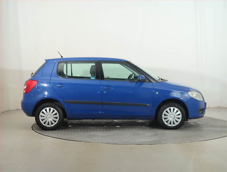 Škoda Fabia (2008) 1.2, po STK, plně pojízdný - fotka 6 z 13