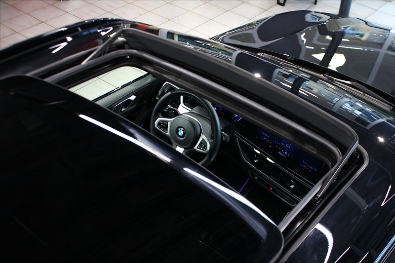 BMW X5 xDrive30d M Sport Pro DAProf/3 - fotka 10 z 43