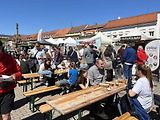Kolonádu ovládla italská auta, na náměstí se dala ochutnat jihoevropská jídla.
