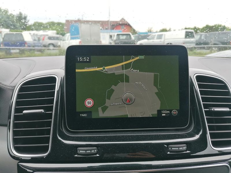 Mercedes-Benz GLE (2017) 350 CDi 4MATIC - fotka 12 z 33