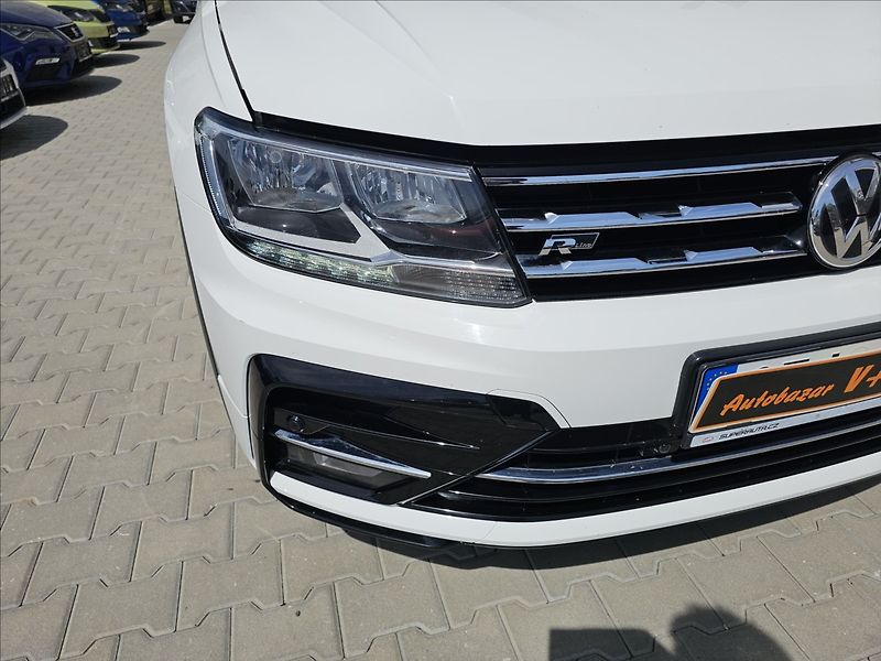 Volkswagen Tiguan Allspace 2,0 TDi R LINE DSG  4X4 NAVI - fotka 43 z 45