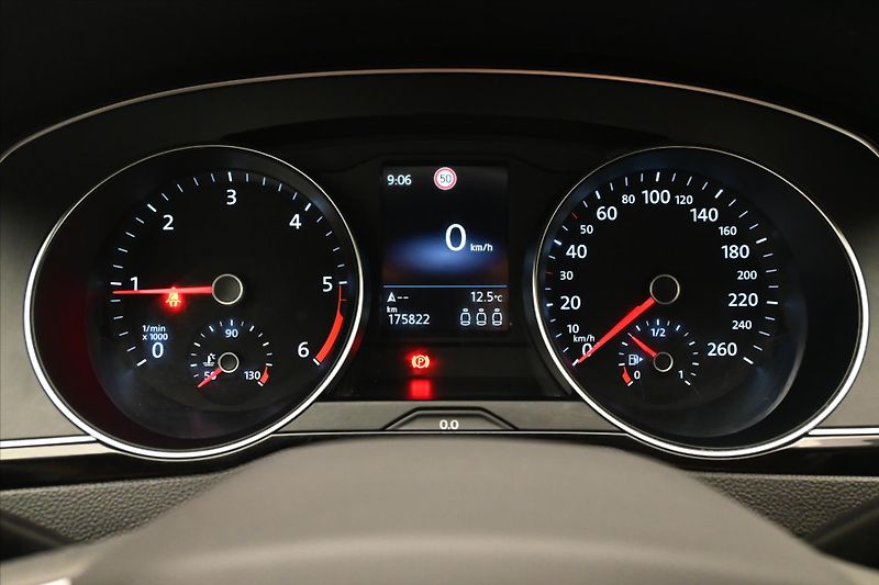 Volkswagen Passat 2,0 TDI 110 KW Business Záruka - fotka 16 z 31