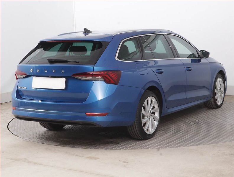 Škoda Octavia (2023) Style 2.0 TDI - fotka 5 z 19