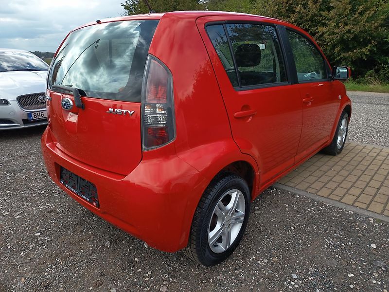 Subaru Justy (2009) 1.0 51kw - fotka 17 z 44