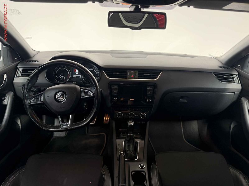 Škoda Octavia (2015) 2.0TDi, DSG, navi, bixen - fotka 8 z 17