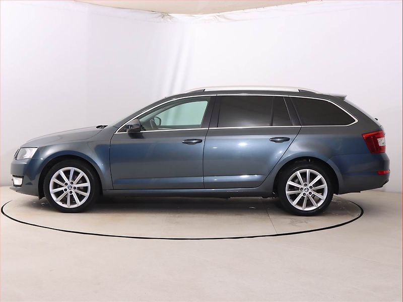 Škoda Octavia (2015) 2.0 TDI, Tempomat - fotka 3 z 18