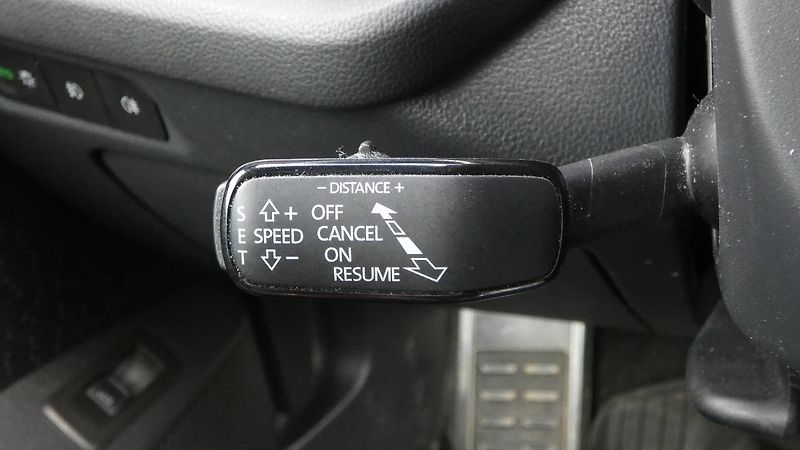 Škoda Octavia 2,0 TDI Style - fotka 11 z 25