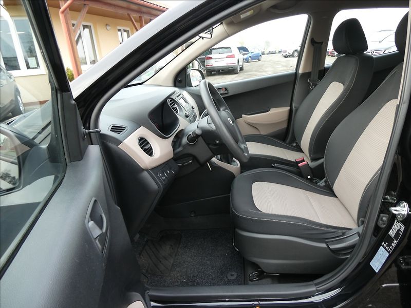 Hyundai i10 1,0 i 1.majitel,serviska,2x ko - fotka 19 z 38