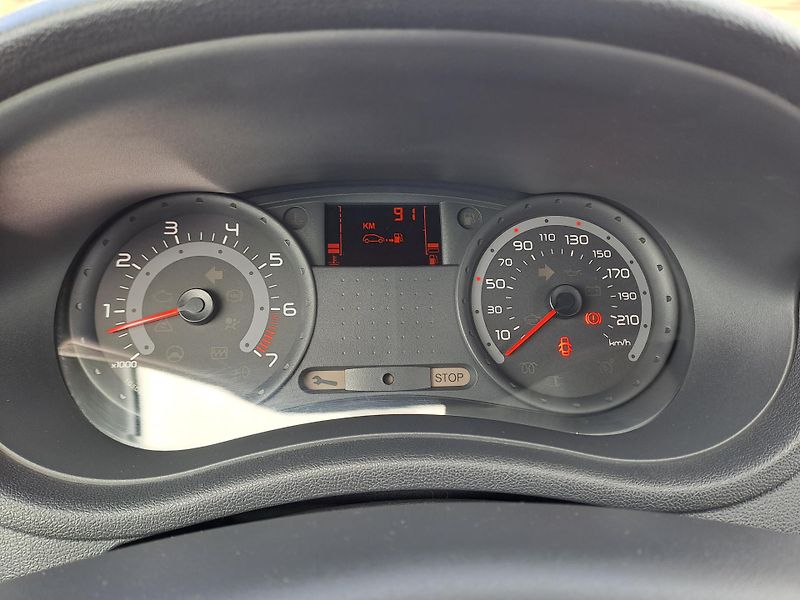 Renault Clio (2007) 1.2 DOLOŽENÉ KM, PĚKNÝ STAV - fotka 19 z 25