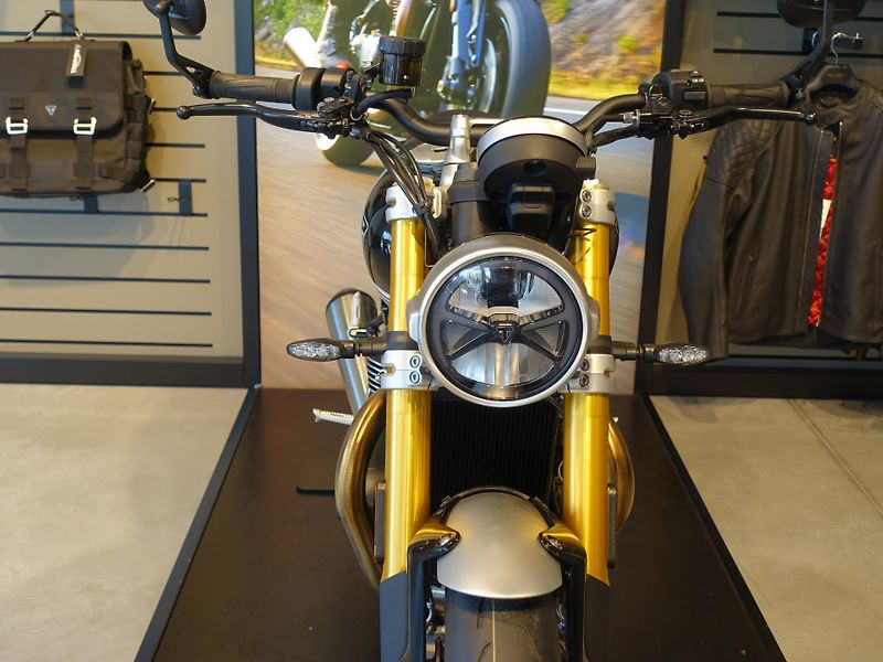 Triumph Speed Twin (2026) 1200 RS Akce - 40.000,- - fotka 5 z 10