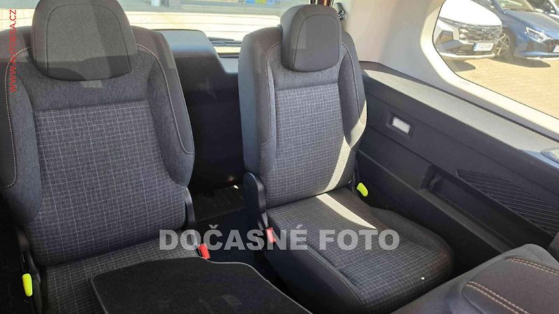 Peugeot Rifter (2020) 1.5HDi MAXi 7míst, GT Line - fotka 8 z 9