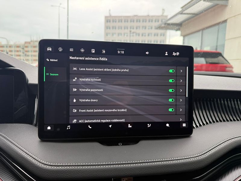 Škoda Superb Sportline 2.0 TDI 110kw DSG Co - fotka 15 z 30