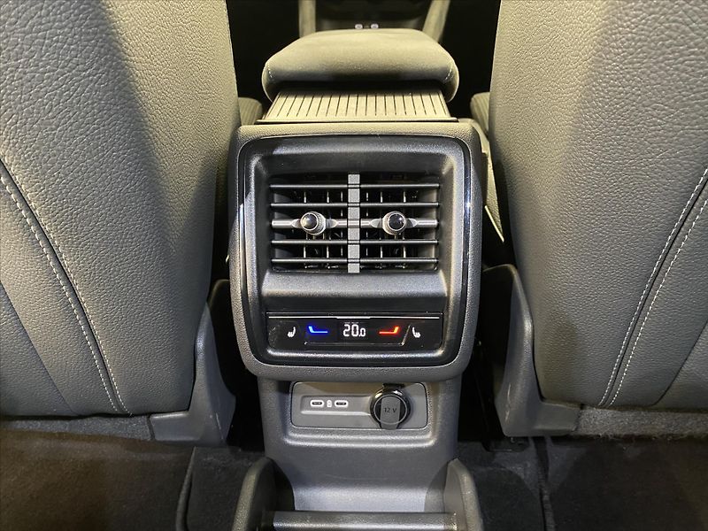 Škoda Kodiaq 1,5 TSI 150kW iV SportLine - fotka 20 z 26