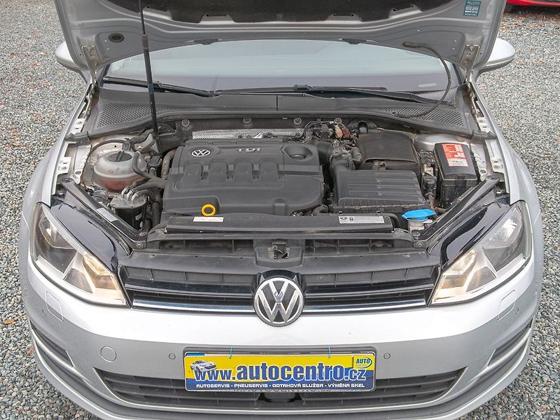 Volkswagen Golf (2014) 12/14 1.6TDI 77KW – NAVIGACE - fotka 44 z 61