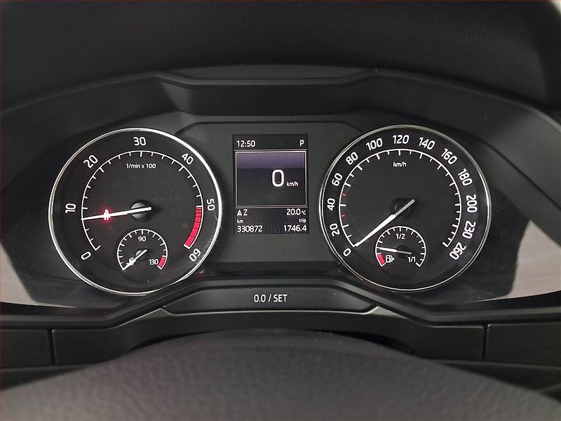 Škoda Superb (2015) Style 2.0 TDI, Automat - fotka 11 z 20