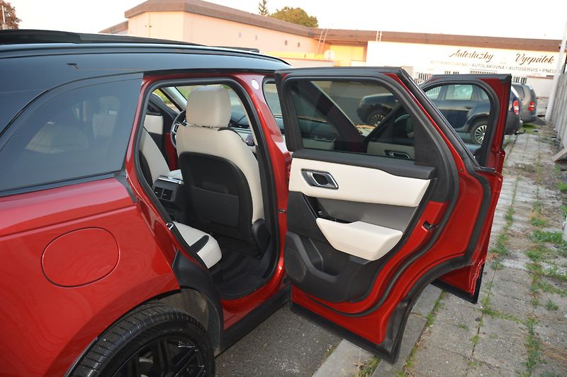 Land Rover Range Rover Velar (2021) P250 R-Dynamic AWD - fotka 24 z 30