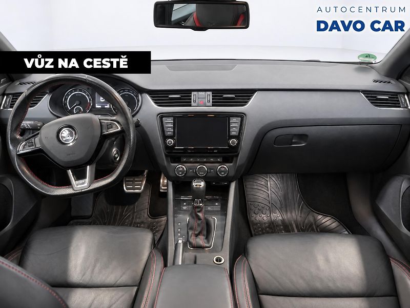 Škoda Octavia 2,0 TDI RS DSG Challenge 1.Maj - fotka 3 z 12