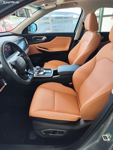 BAIC X7 1.5T 130kW AT All in - fotka 9 z 24