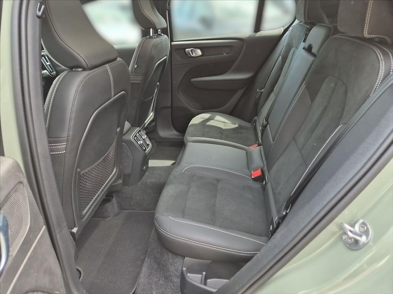 Volvo C40 0,0 Recharge Plus - fotka 10 z 18