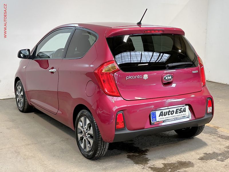 Kia Picanto (2016) 1.0i - fotka 6 z 14