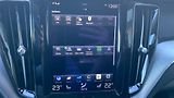 Volvo XC60 MOMENTUM PRO, B4 AWD, 145+10 k - náhled 18