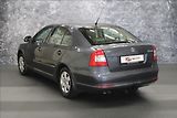 Škoda Octavia 1,9 TDI 77 KW Elegance - náhled 3