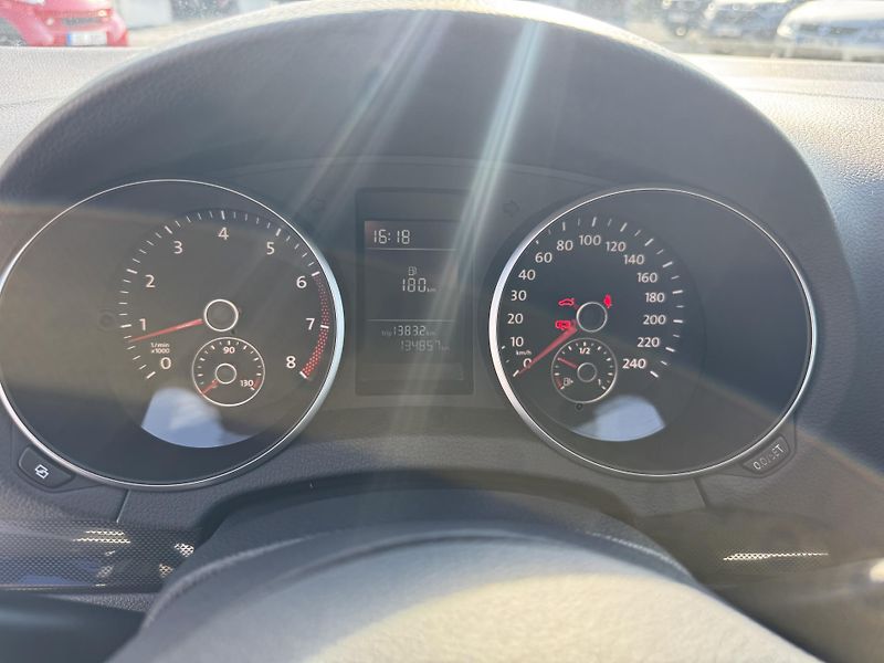 Volkswagen Golf Variant (2010) 1.4TSi,rezervace - fotka 13 z 41
