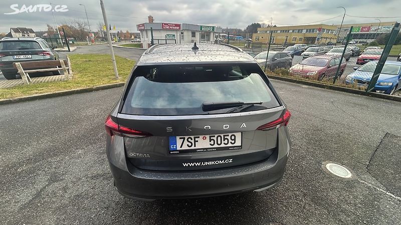 Škoda Octavia (2025) 1.5 TSI Essence - fotka 4 z 19