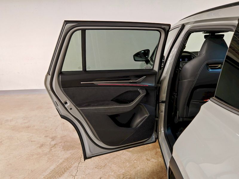 Škoda Kodiaq (2024) 2.0 TDI 142 kW DSG 4x4 Sportli - fotka 21 z 28