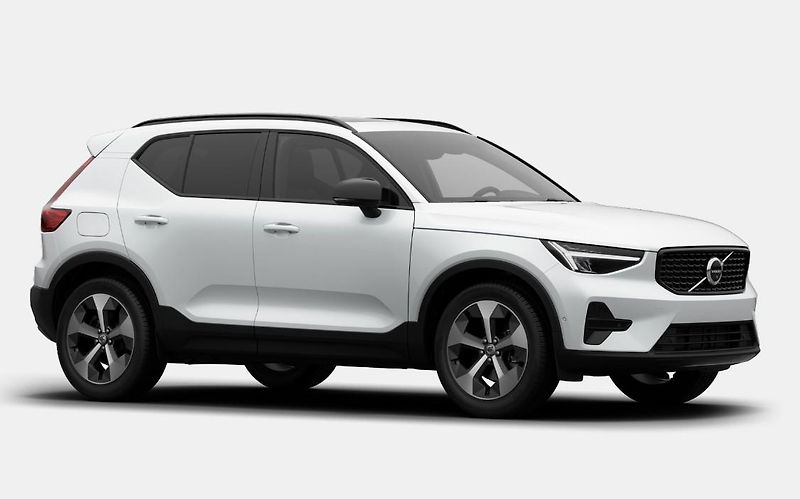 Volvo XC40 (2026) B4 AUT DARK PLUS - fotka 7 z 11