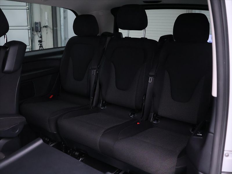 Mercedes-Benz Třídy V 2,1 220d L120kW AMG Paket DPH - fotka 15 z 32