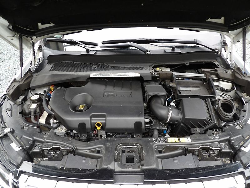 Land Rover Discovery Sport D150 S AWD A/T 7míst Tažné DPH - fotka 30 z 35