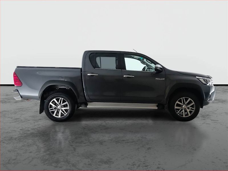 Toyota Hilux (2020) DoubleCab 2.4 D-4D - fotka 6 z 17