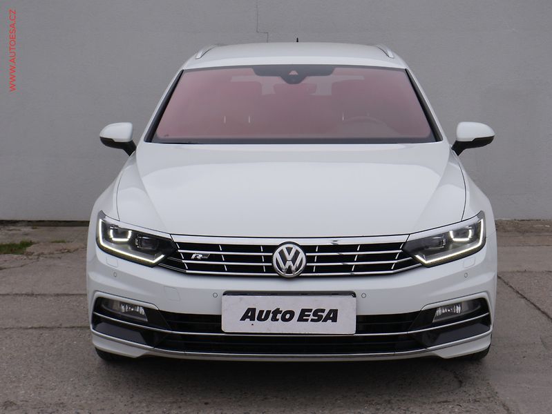 Volkswagen Passat (2017) 2.0 Bi-TDi 4x4, ČR, DSG - fotka 2 z 19