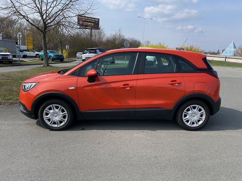 Opel Crossland X Enjoy 1,2 MT5, ČR, 1. maj - fotka 2 z 31